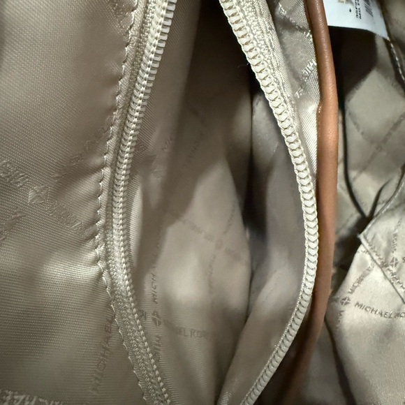 Michael Kors Tan and Cream Signature Backpack- ALMOST New.. Tag still attached! - Picture 11 of 13